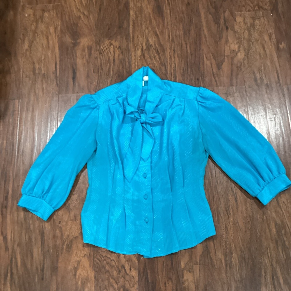 Vtg Daniela Blouse Top Satin, Turquoise Color Like See Measurements For Size